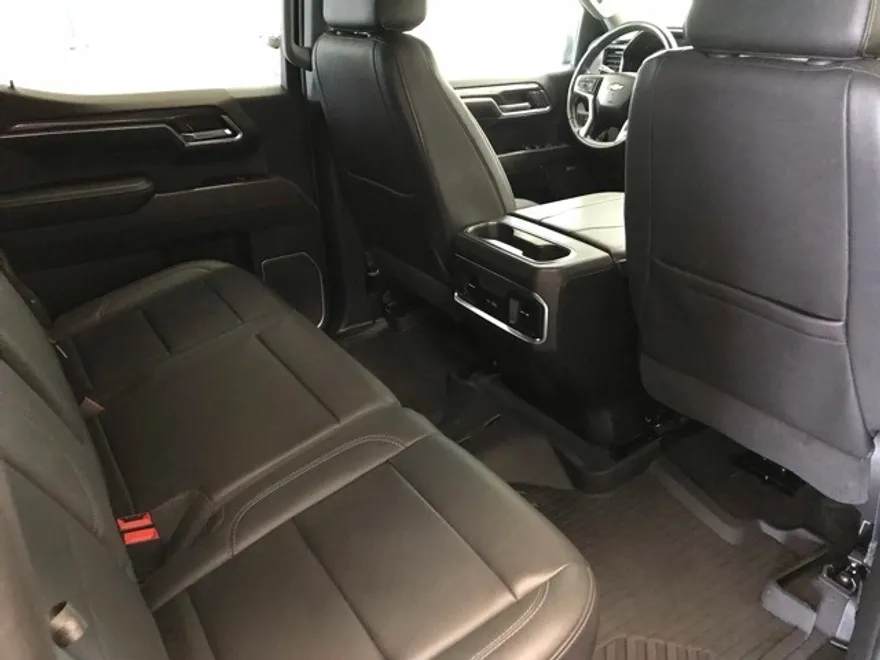 2023 Chevrolet Silverado 1500 LTZ photo 14