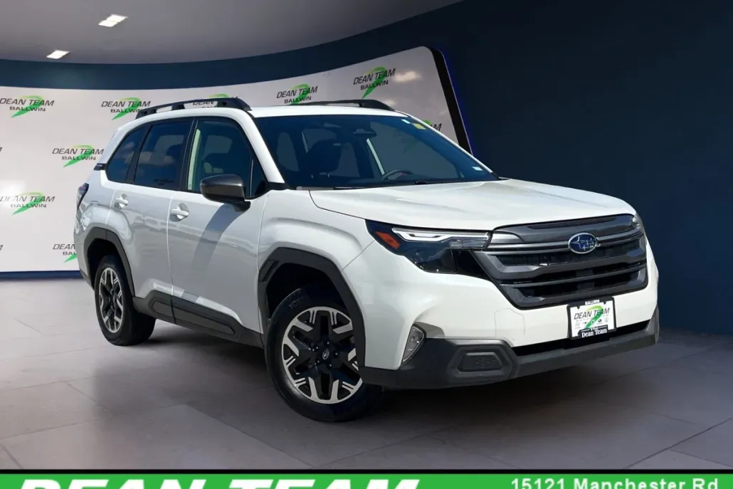 2025 Subaru Forester Premium Base photo 1