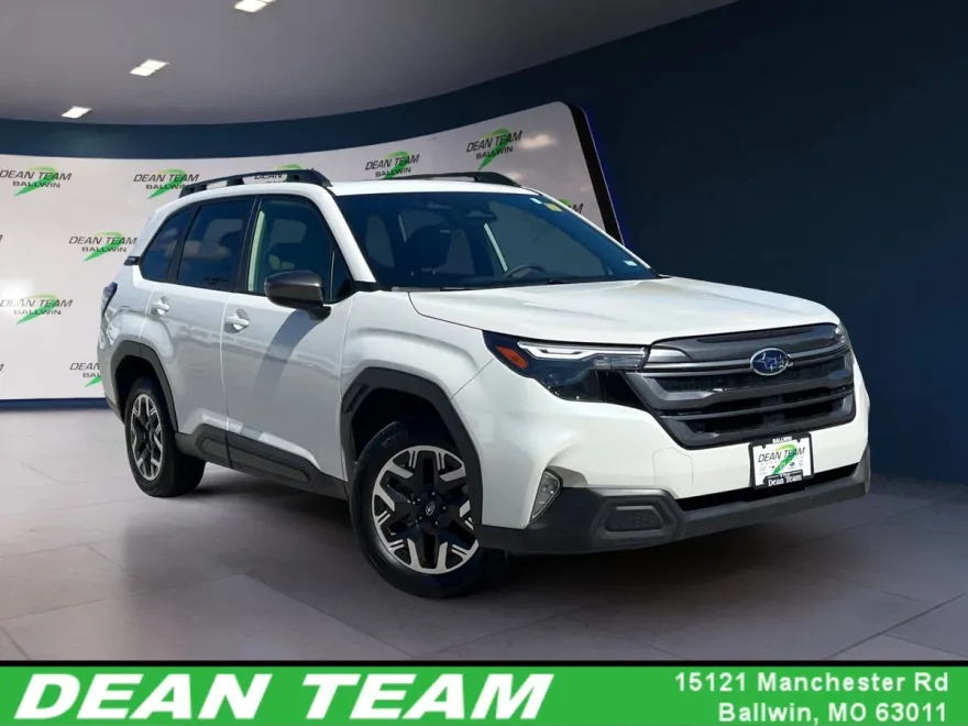 2025 Subaru Forester Premium Base photo 1