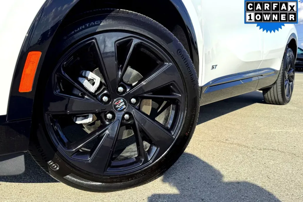 2025 Buick Envision Sport Touring photo 1