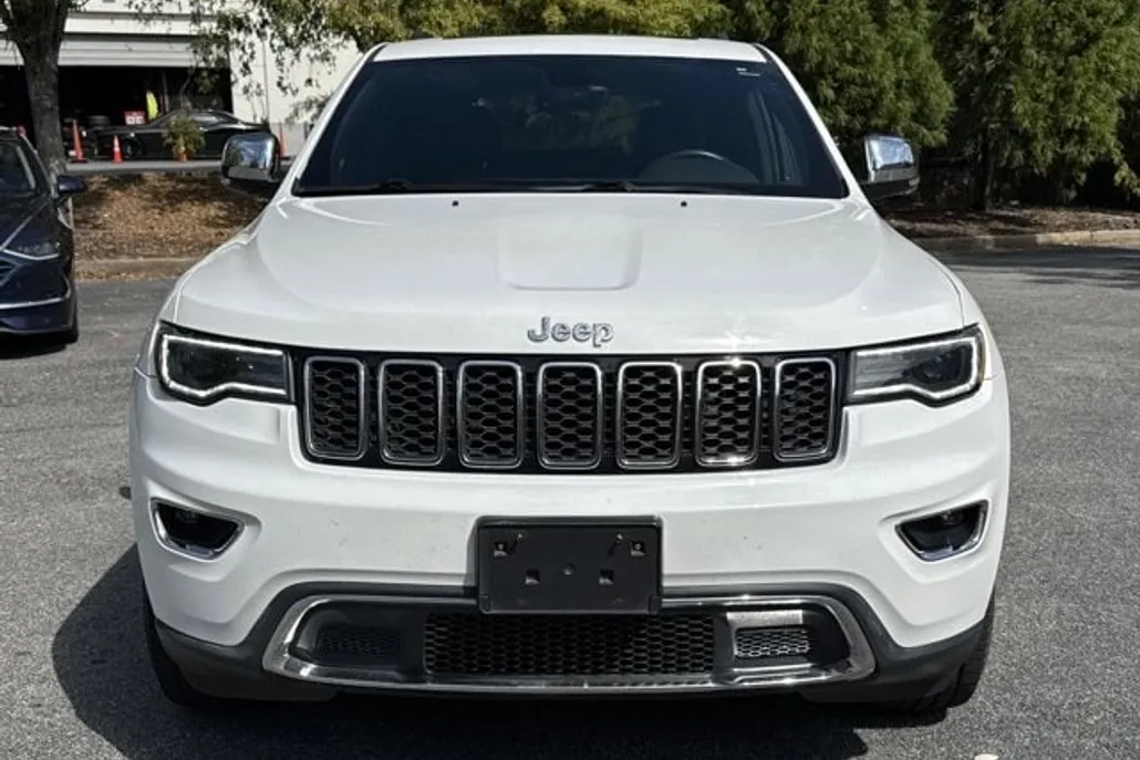 2017 Jeep Grand Cherokee Limited Sport photo 1