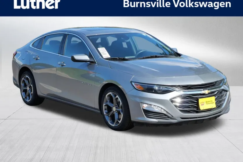 2023 Chevrolet Malibu 1LT photo 1