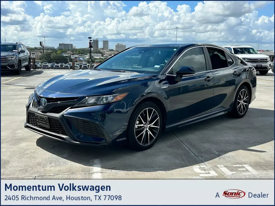 2021 Toyota Camry Hybrid SE photo 1