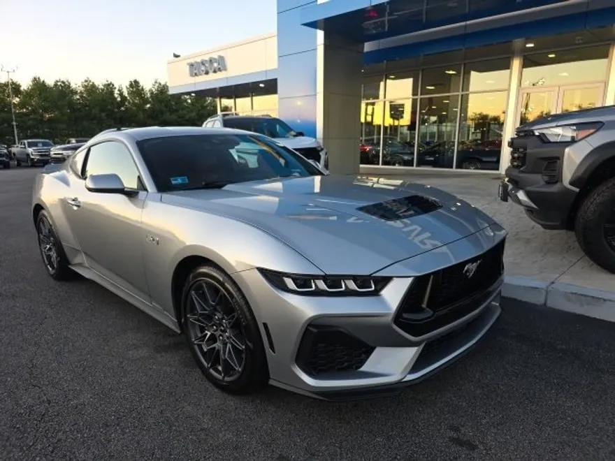 2024 Ford Mustang GT Premium photo 1