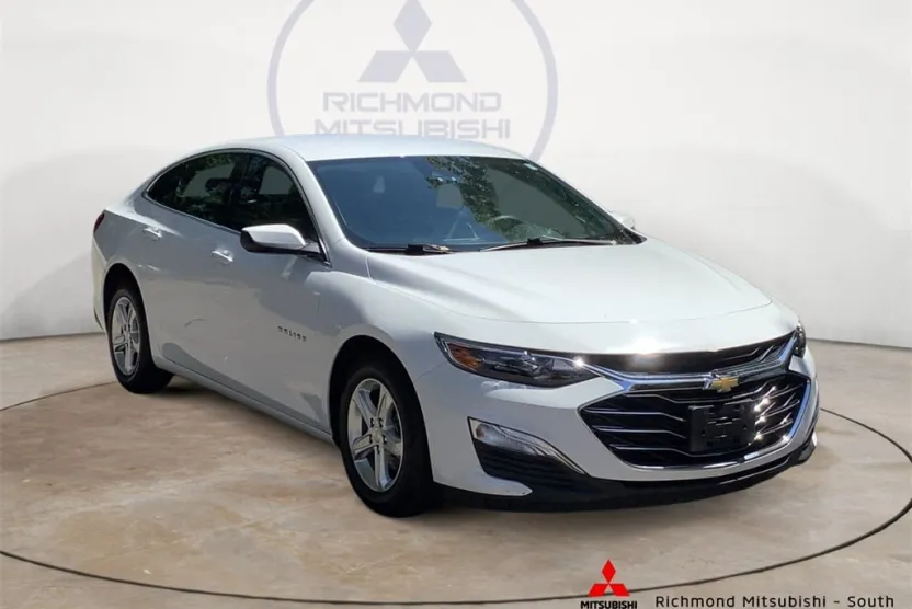 2023 Chevrolet Malibu LS photo 1