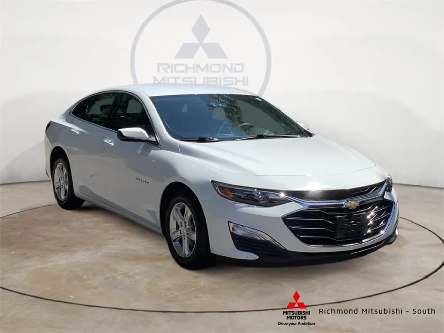 2023 Chevrolet Malibu LS photo 1