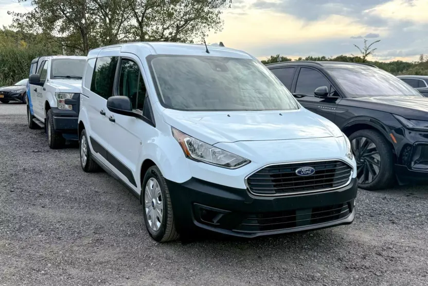 2023 Ford Transit Connect XL photo 1