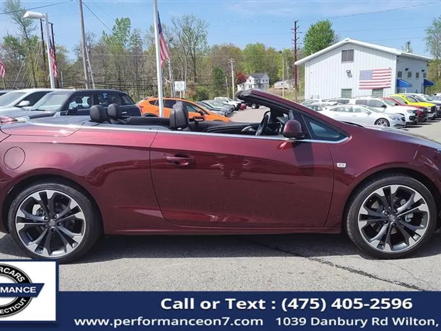 2018 Buick Cascada Premium photo 2