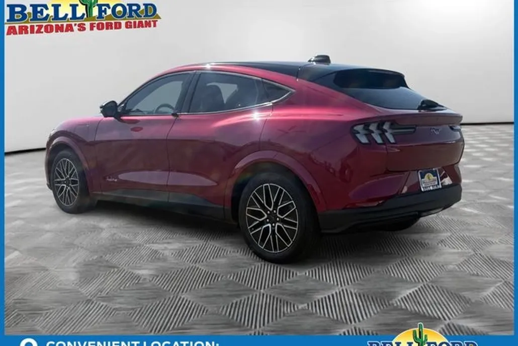 2025 Ford Mustang Mach-E Premium photo 1