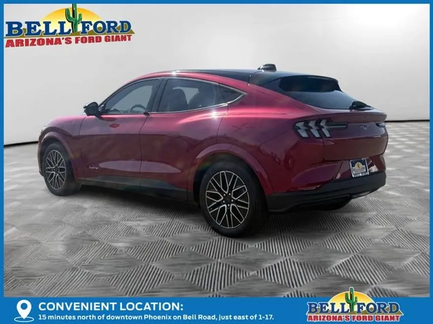 2025 Ford Mustang Mach-E Premium photo 1