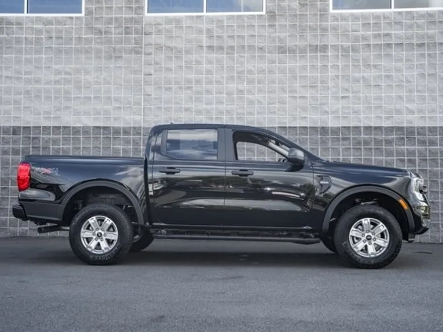 2025 Ford Ranger XL photo 1