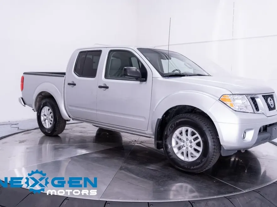 2017 Nissan Frontier SV photo 1
