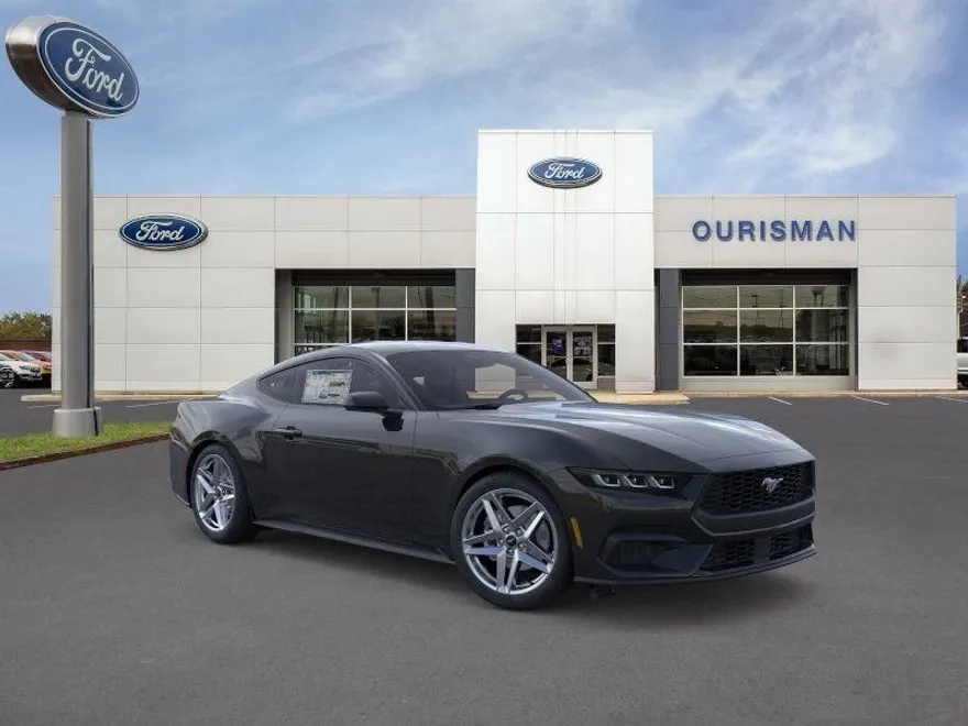 2025 Ford Mustang EcoBoost photo 1