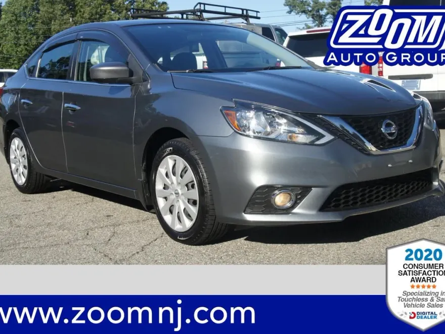 2016 Nissan Sentra SV photo 1