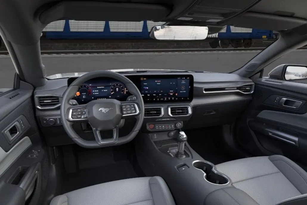 2025 Ford Mustang EcoBoost Premium photo 1