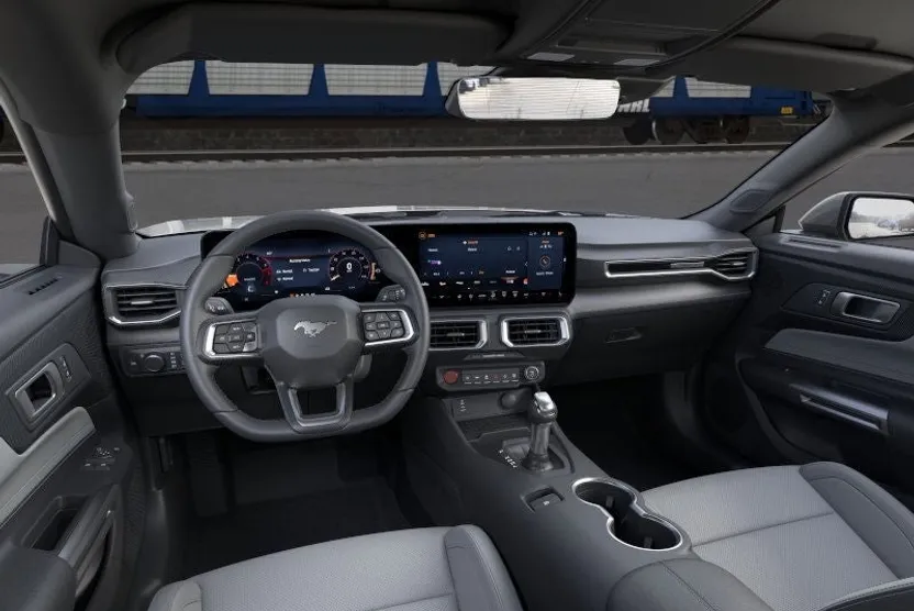 2025 Ford Mustang EcoBoost Premium photo 1