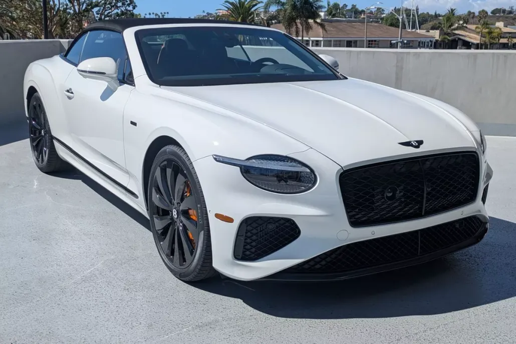 2025 Bentley Continental GT Black Edition photo 1