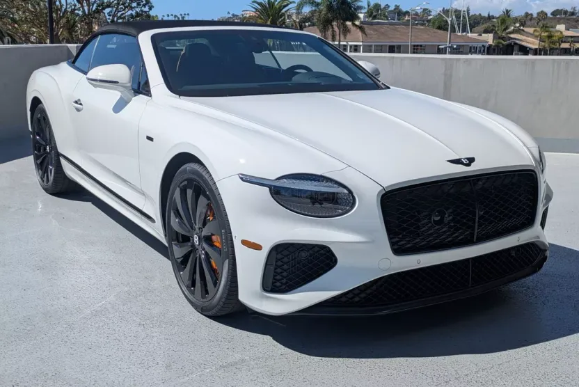 2025 Bentley Continental GT Black Edition photo 1