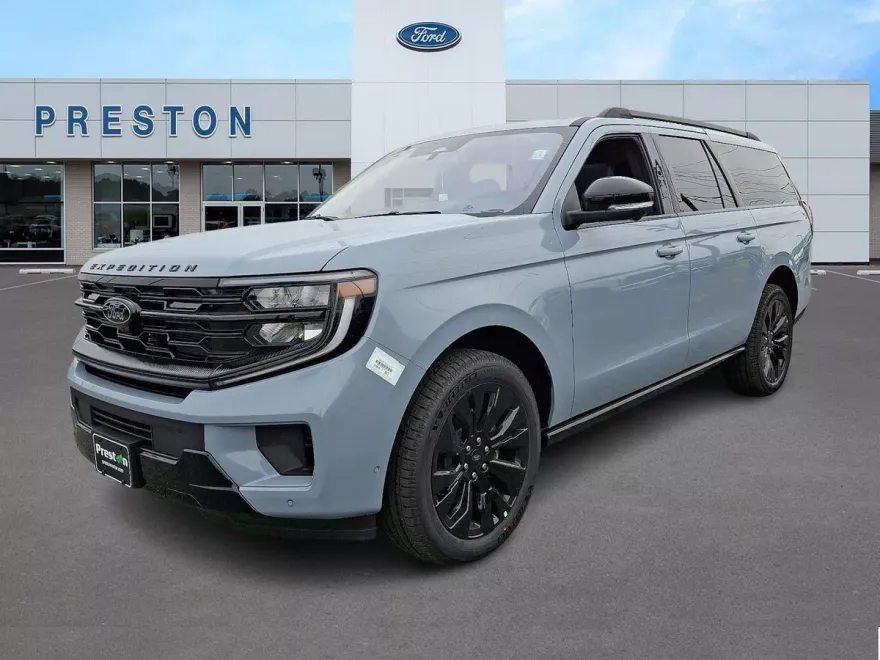 2025 Ford Expedition MAX Platinum photo 1