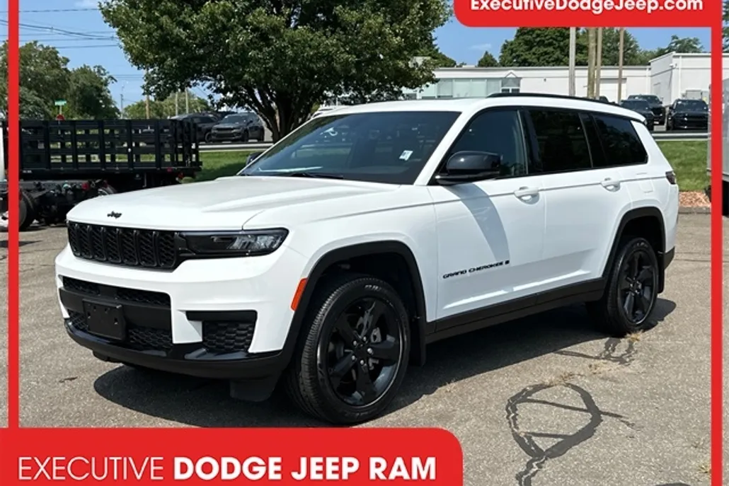 2025 Jeep Grand Cherokee Altitude X photo 1