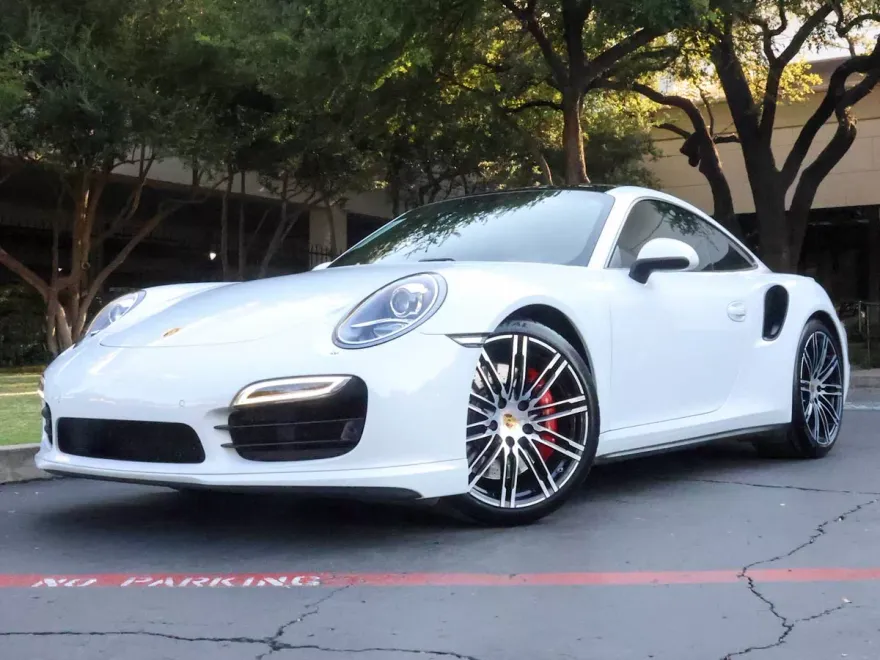 2015 Porsche 911 Turbo S photo 1
