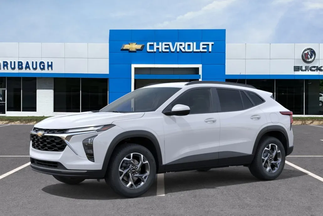 2025 Chevrolet Trax LT photo 1