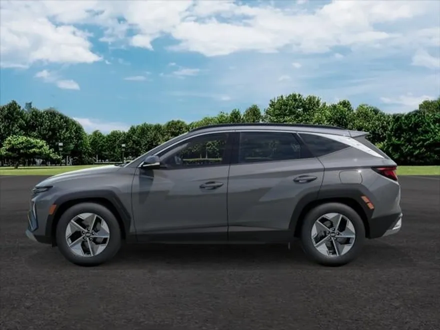 2025 Hyundai Tucson SEL photo 1