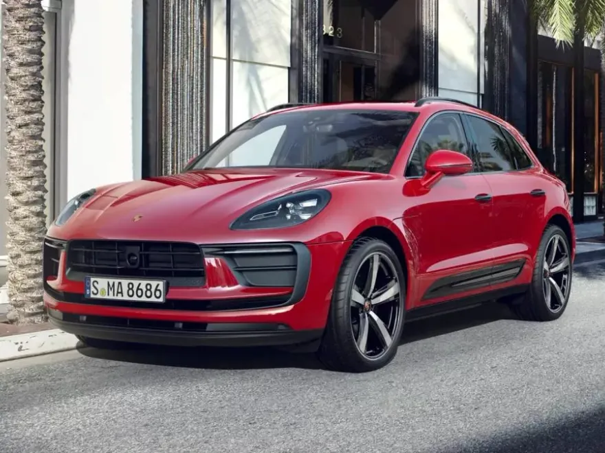 2025 Porsche Macan T photo 1