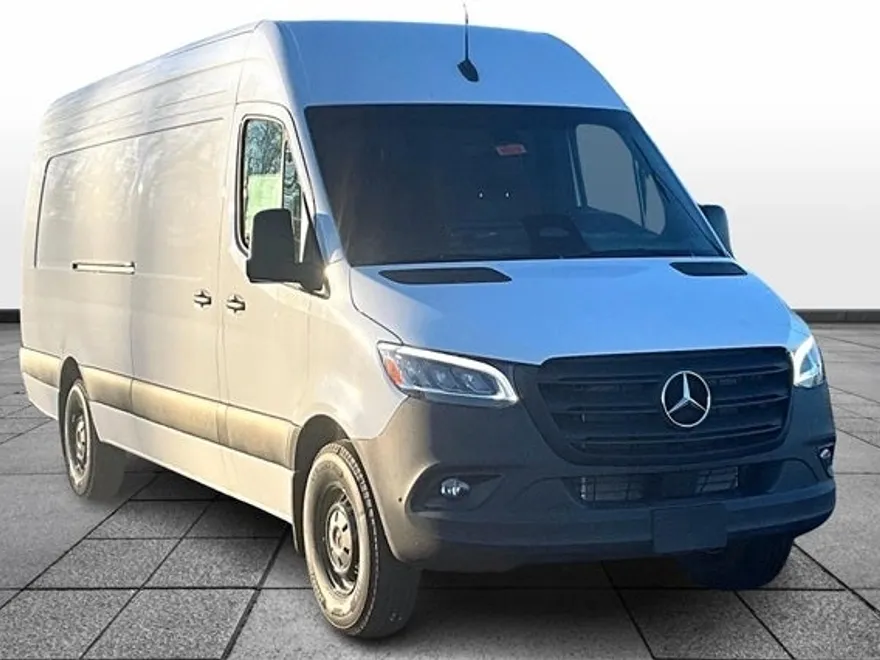 2025 Mercedes Benz Sprinter 170 WB photo 1