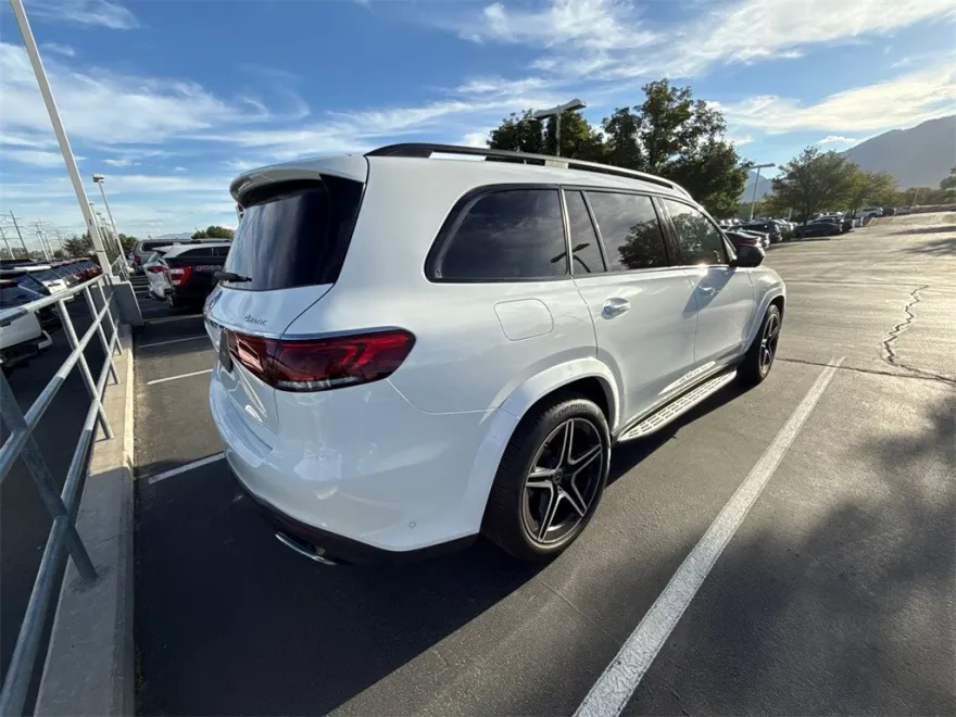2023 Mercedes Benz GLS 450 4MATIC photo 1