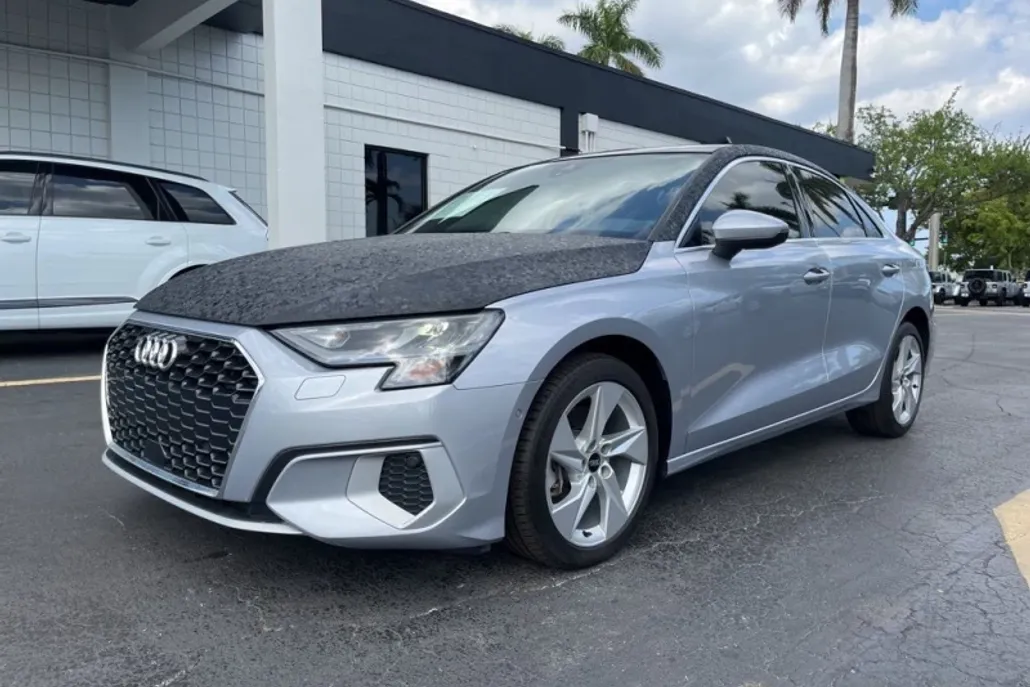 2022 Audi A3 40 Premium photo 1