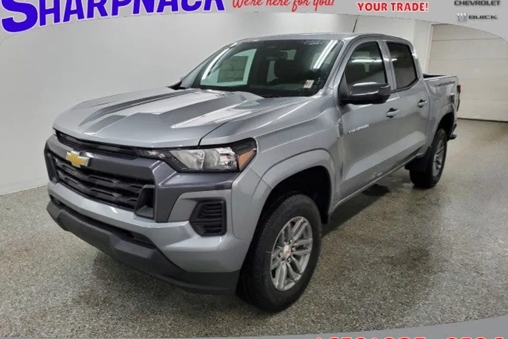 2025 Chevrolet Colorado Work Truck LT photo 1