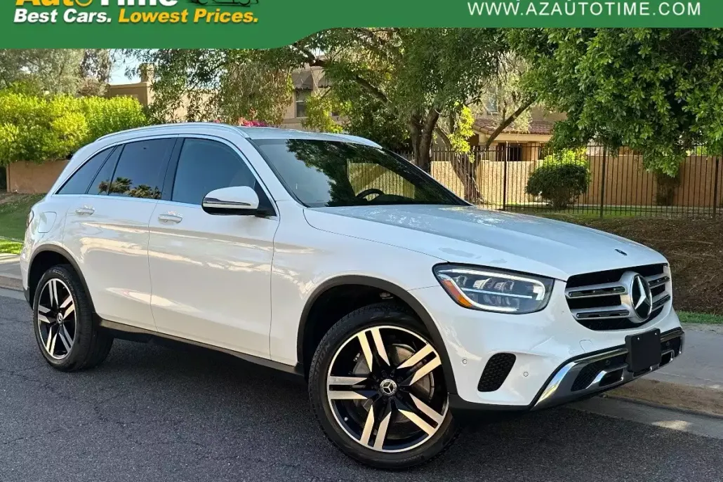 2021 Mercedes Benz GLC 300 photo 1