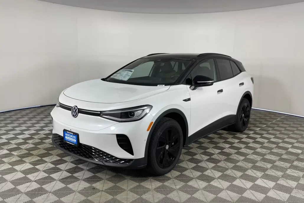 2025 Volkswagen ID.4 Pro Plus photo 1