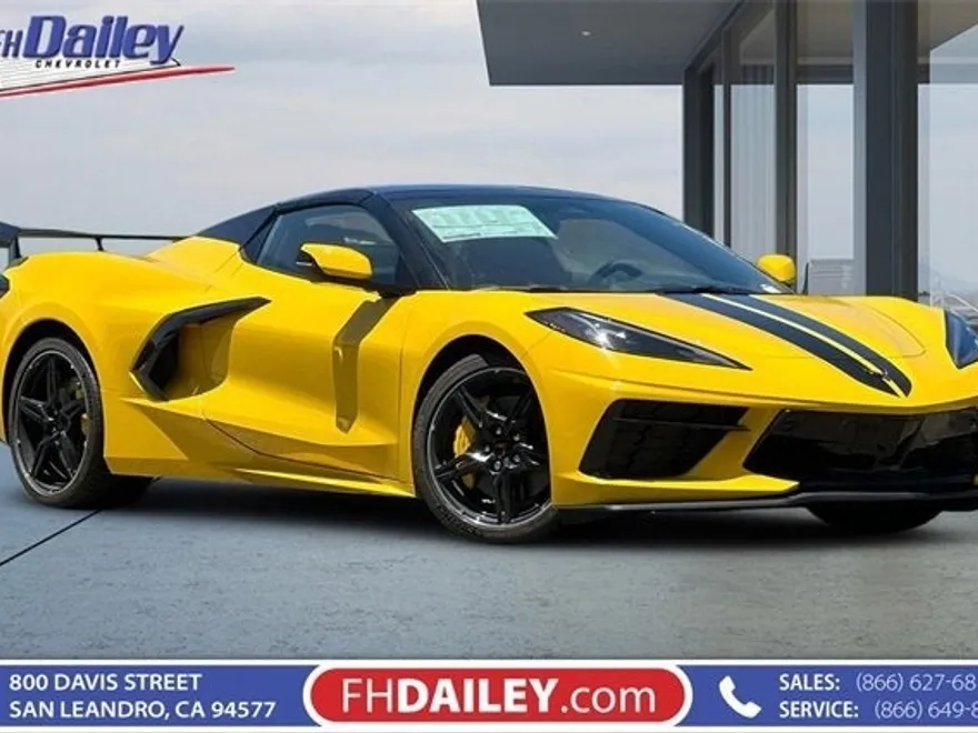 2025 Chevrolet Corvette Stingray 2LT photo 1