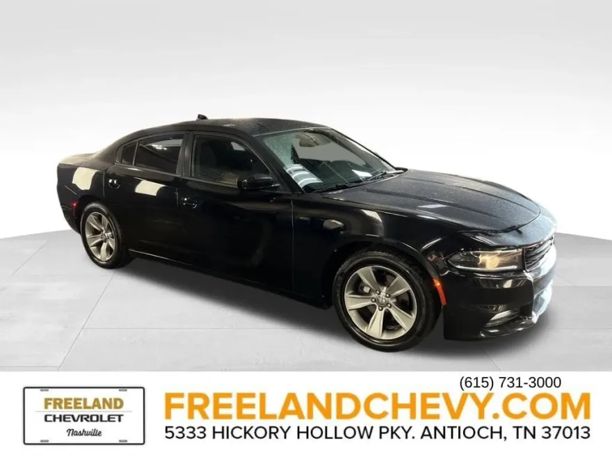 2018 Dodge Charger SXT Plus photo 1