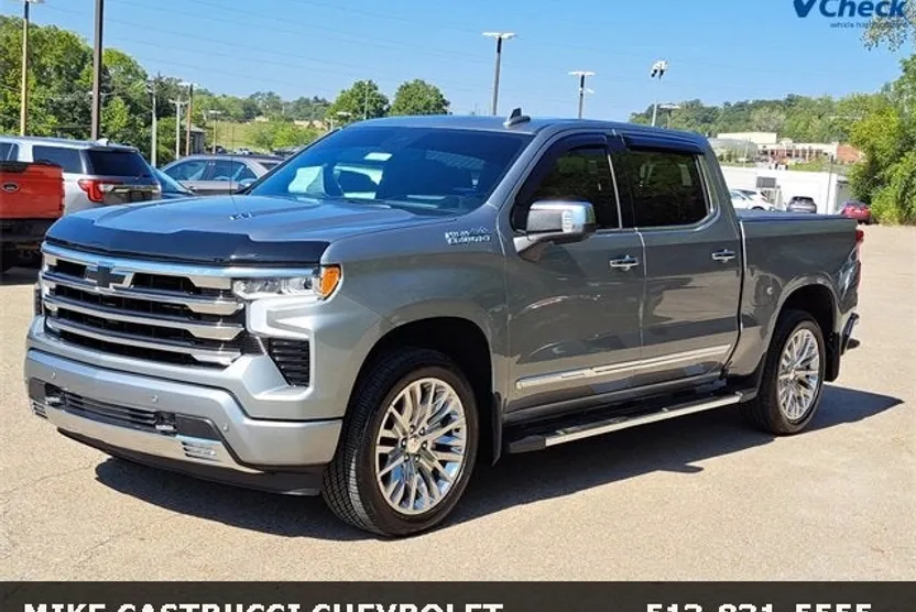 2025 Chevrolet Silverado 1500 High Country photo 1