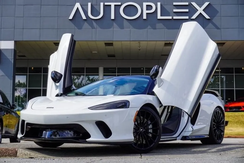 2021 Mclaren GT photo 1