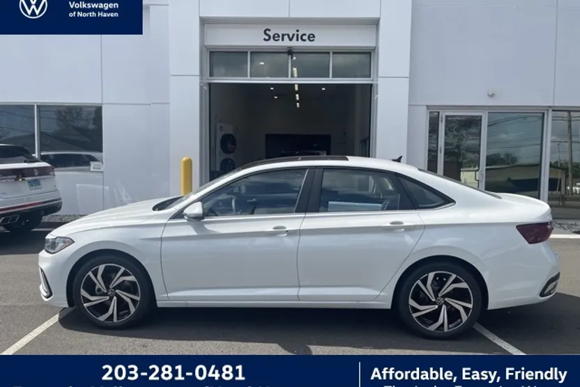 2025 Volkswagen Jetta 1.5T SEL photo 1