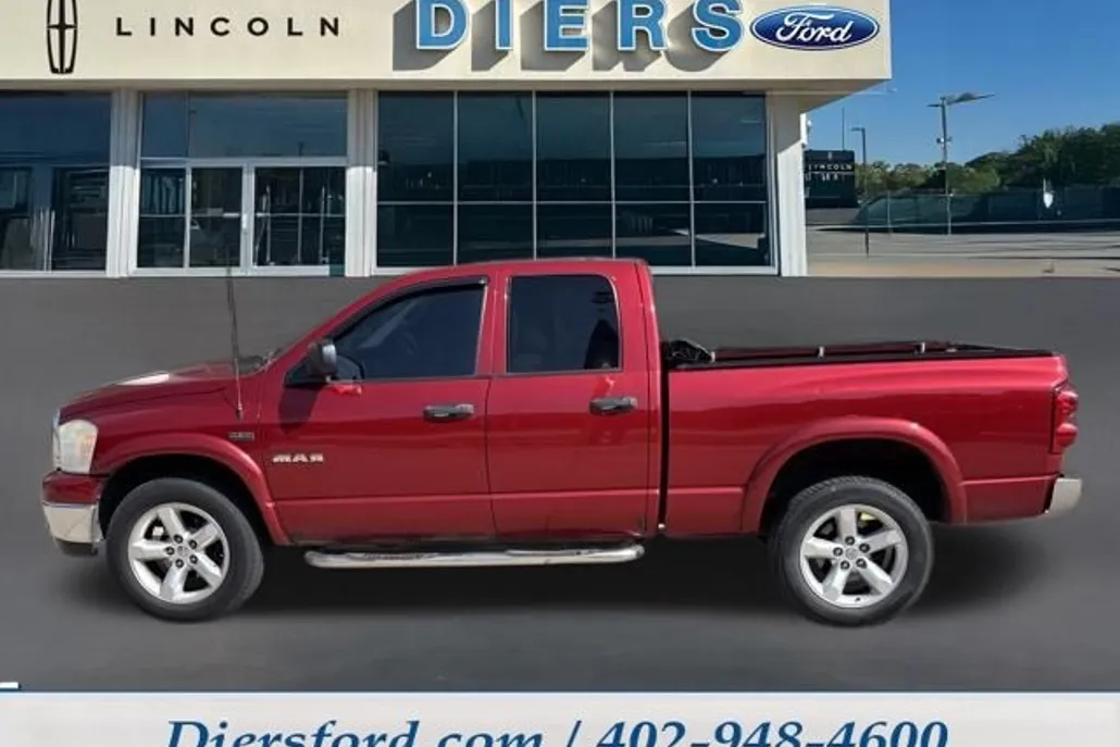 2008 Dodge Ram SLT photo 1