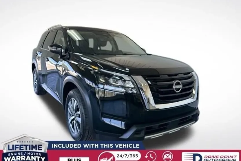 2025 Nissan Pathfinder SL photo 1
