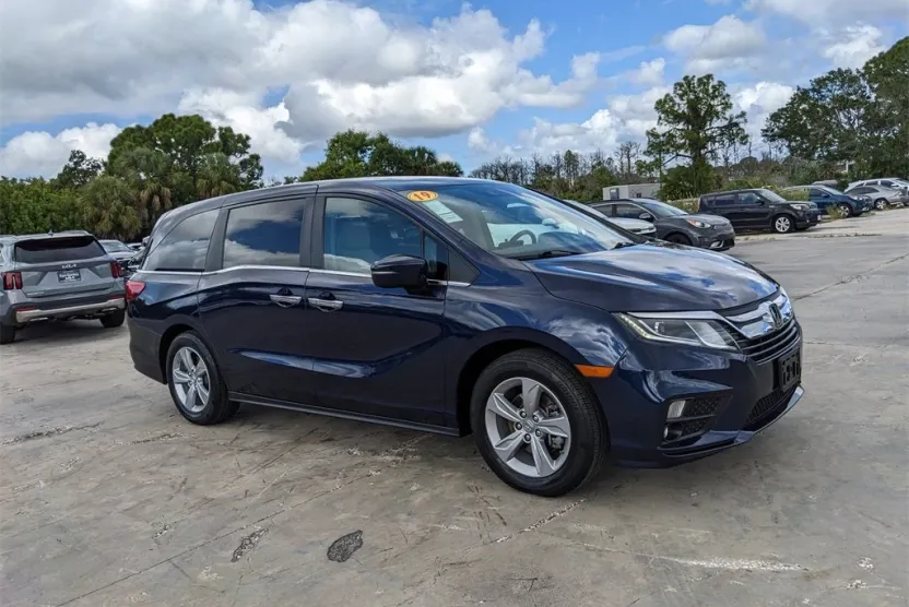 2019 Honda Odyssey EX-L photo 1