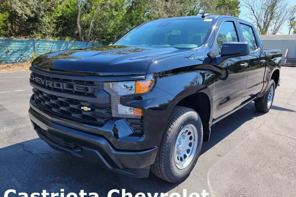 2025 Chevrolet Silverado 1500 photo 1