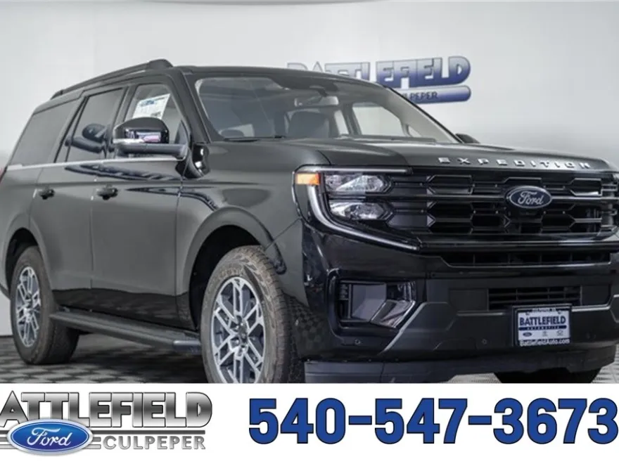 2025 Ford Expedition photo 1
