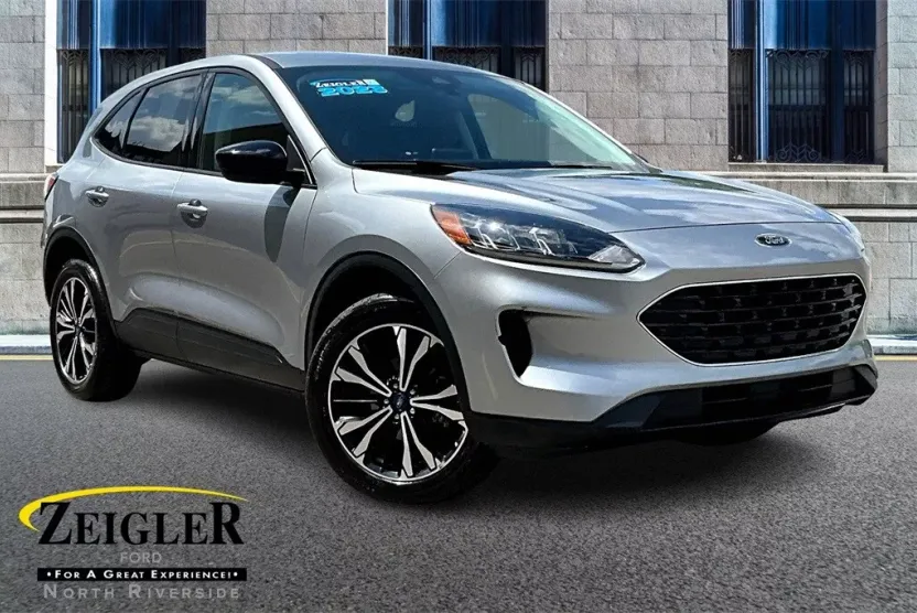 2022 Ford Escape SEL photo 1