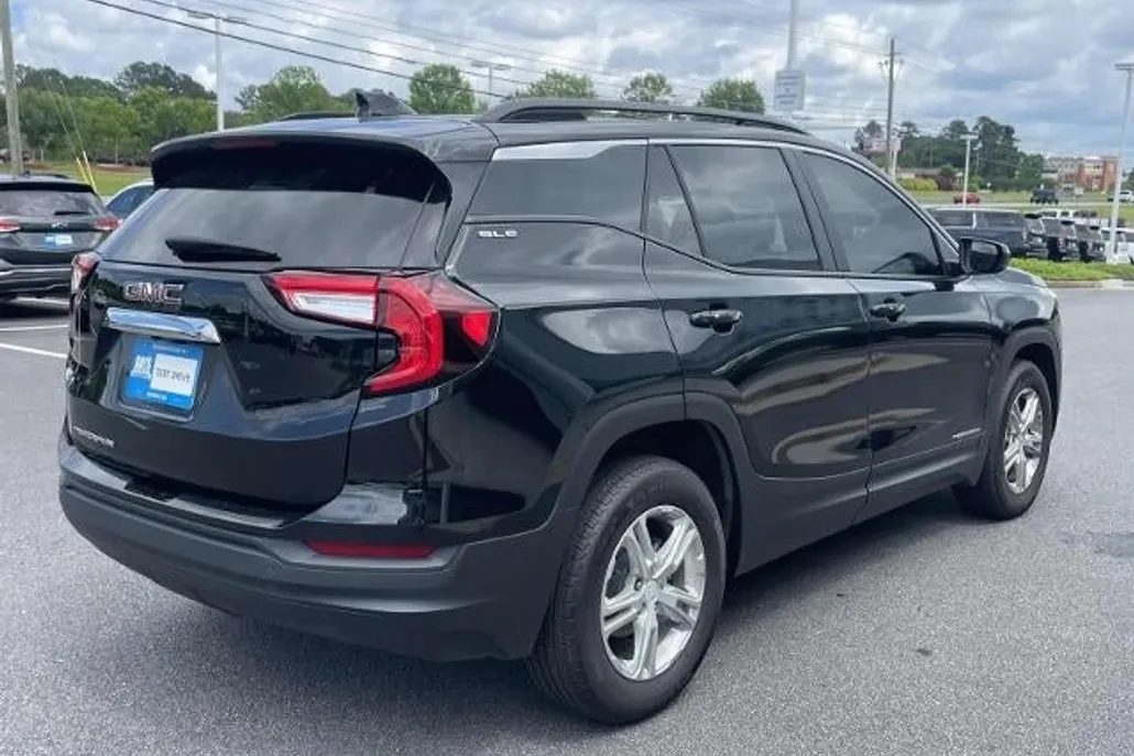 2023 Gmc Terrain SLE photo 1