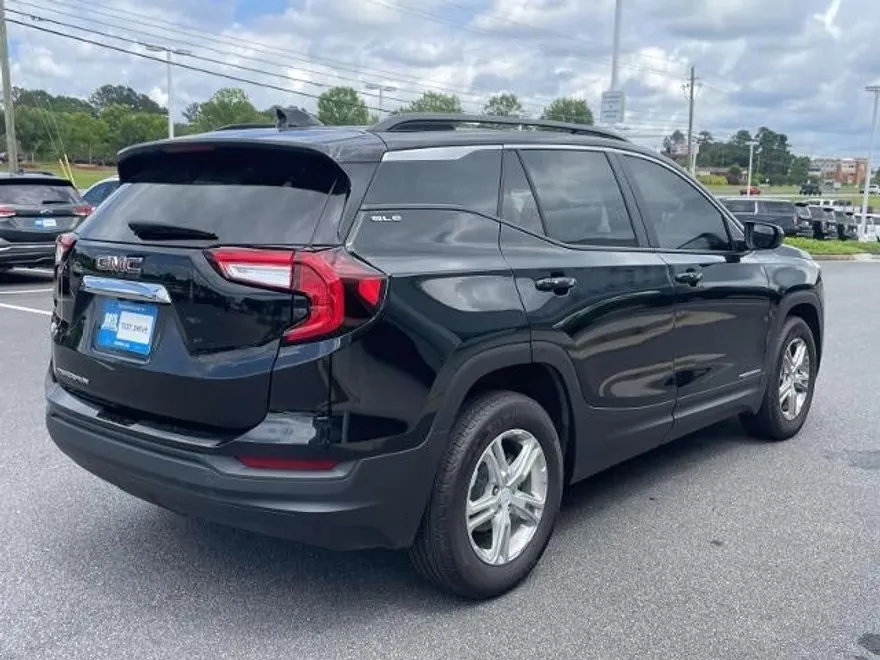 2023 Gmc Terrain SLE photo 1