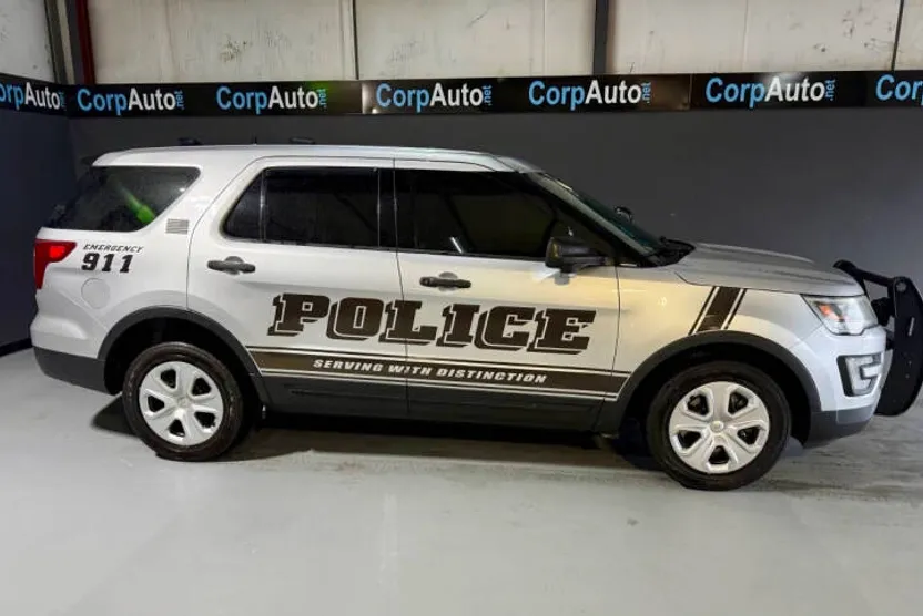 2017 Ford Explorer photo 1