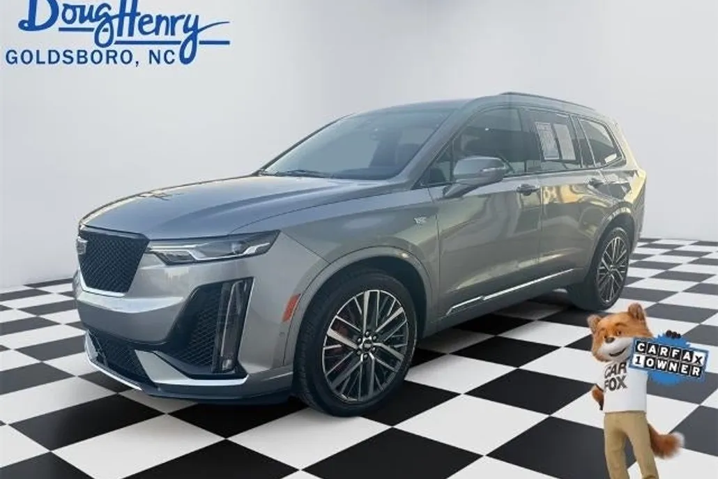 2024 Cadillac XT6 Sport photo 1