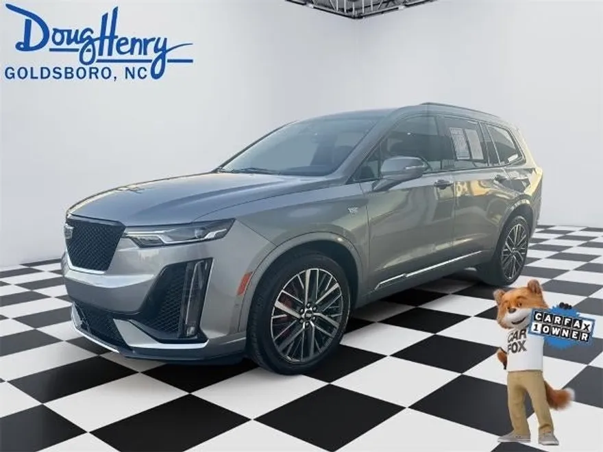 2024 Cadillac XT6 Sport photo 1